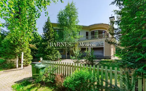 2-этажный коттедж 402.8 м² с отделкой
