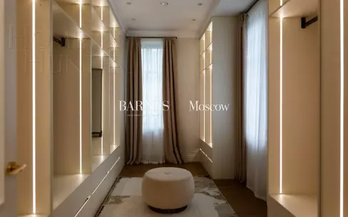 2-этажный коттедж 497.8 м² с отделкой