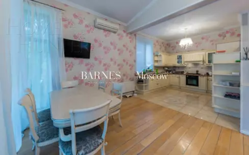 2-этажный коттедж 450 м² с отделкой