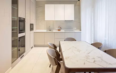 4-КОМН. КВАРТИРА С ОТДЕЛКОЙ 138 М² НА 18 ЭТАЖЕ