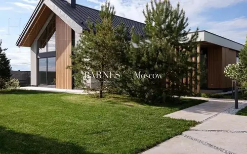 2-этажный коттедж 290 м² с отделкой