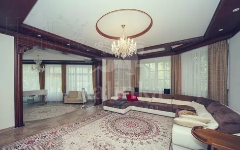2-этажный коттедж 1 400 м² с отделкой
