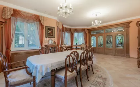 2-этажный коттедж 450 м² с отделкой