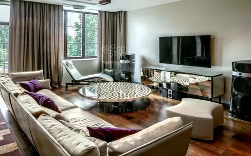 4-КОМН. КВАРТИРА С ОТДЕЛКОЙ 185.1 М² НА 2 ЭТАЖЕ