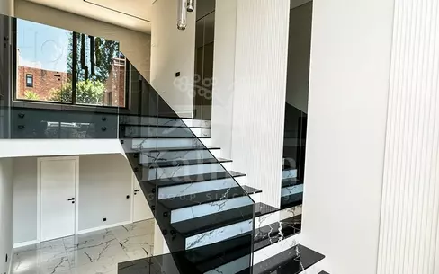 2-этажный коттедж 542 м² с отделкой
