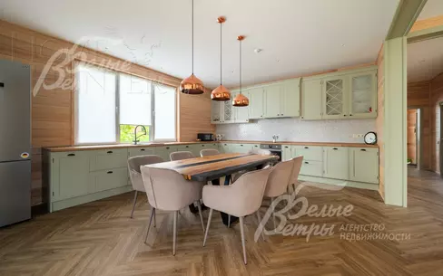 2-этажный коттедж 267.6 м² с отделкой