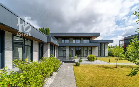 2-этажный коттедж 850 м² с отделкой