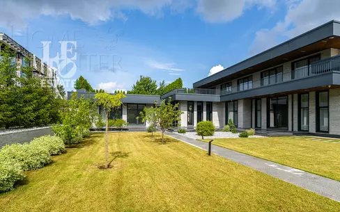 2-этажный коттедж 850 м² с отделкой
