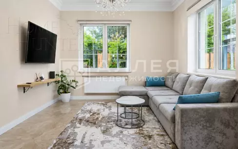 2-этажный коттедж 224.6 м² с отделкой