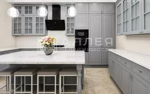2-этажный коттедж 224.6 м² с отделкой