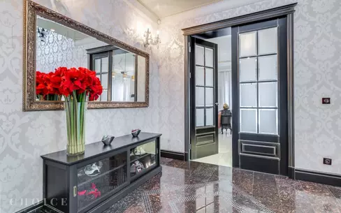 2-этажный коттедж 640 м² с отделкой