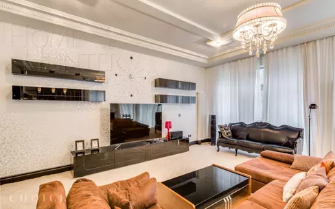 2-этажный коттедж 640 м² с отделкой