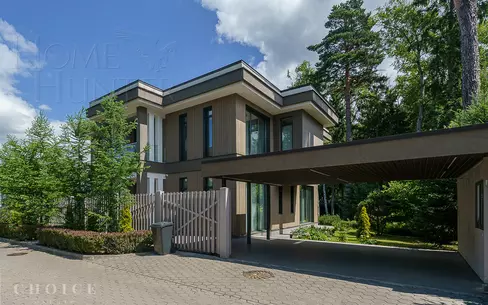 2-этажный коттедж 320 м² с отделкой