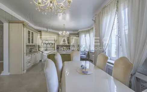 2-этажный коттедж 460 м² с отделкой