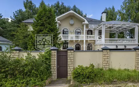 2-этажный коттедж 630 м² с отделкой