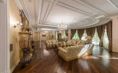 2-этажный коттедж 1 400 м² с отделкой