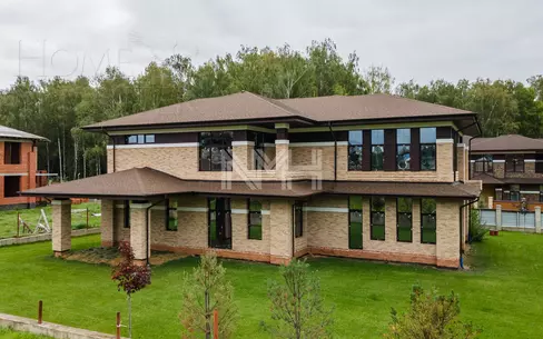 2-этажный коттедж 460 м² без отделки