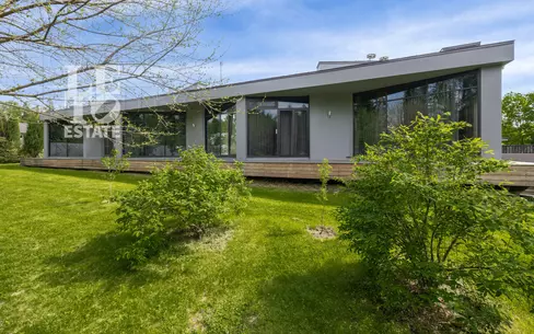 1-этажный коттедж 700 м² с отделкой