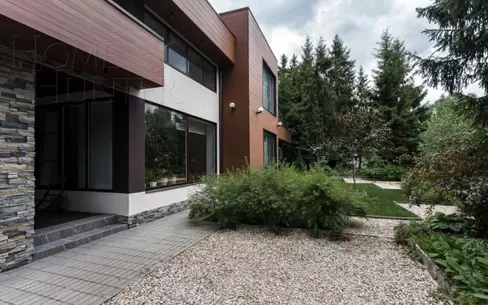 2-этажный коттедж 318 м² с отделкой