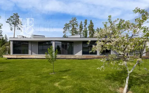 1-этажный коттедж 700 м² с отделкой