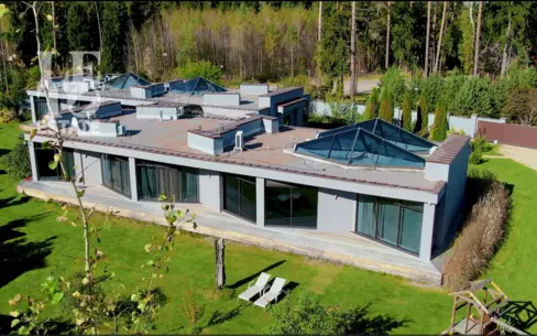 1-этажный коттедж 700 м² с отделкой