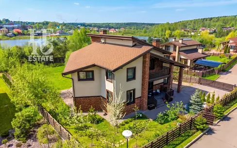2-этажный коттедж 257.3 м² с отделкой