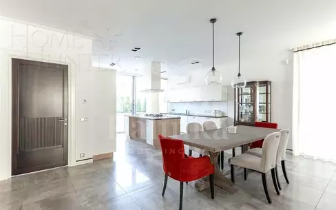 2-этажный коттедж 390 м² с отделкой