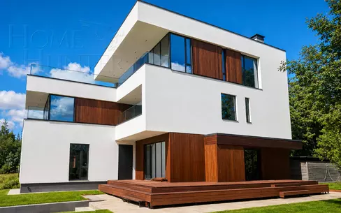 3-этажный коттедж 560 м² без отделки