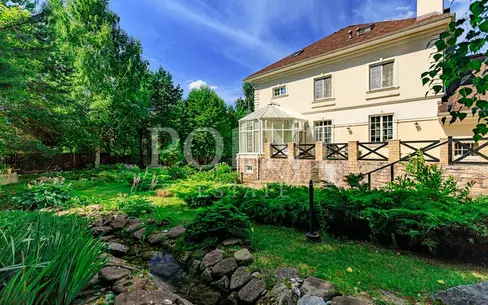 2-этажный коттедж 617.5 м² с отделкой