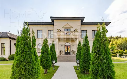 2-этажный коттедж 1 300 м² с отделкой