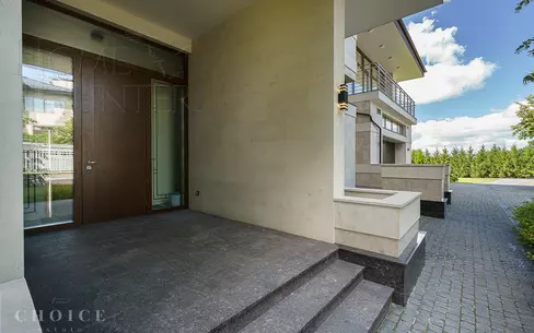 2-этажный коттедж 1 015.19 м² с отделкой