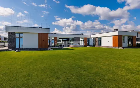 1-этажный коттедж 575.7 м² с отделкой