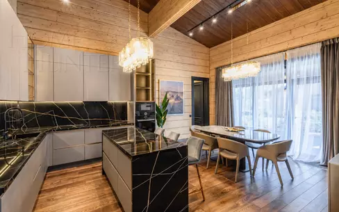 2-этажный коттедж 374 м² с отделкой