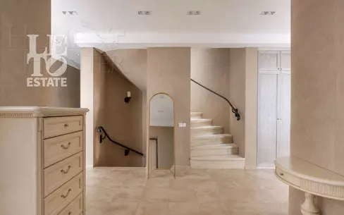 2-этажный коттедж 580 м² с отделкой