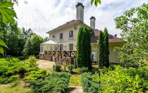 2-этажный коттедж 617.5 м² с отделкой
