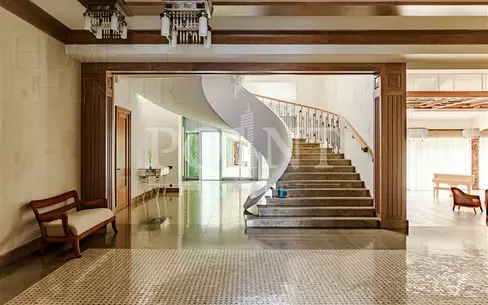2-этажный коттедж 1 550 м² с отделкой