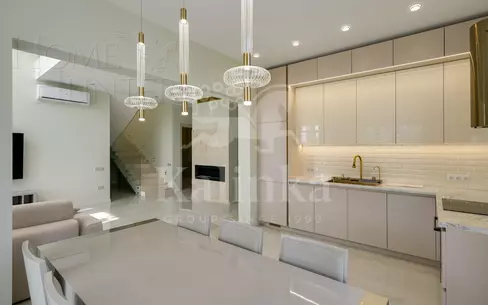 2-этажный коттедж 230 м² с отделкой