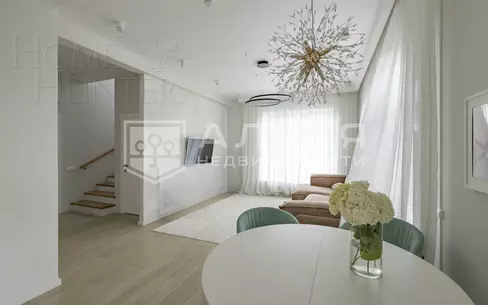2-этажный коттедж 215 м² с отделкой