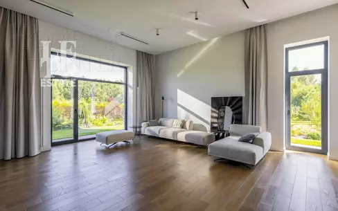 2-этажный коттедж 350 м² с отделкой
