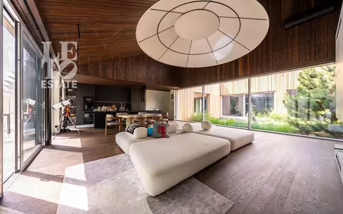 1-этажный коттедж 380 м² с отделкой