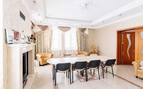 2-этажный коттедж 1 000 м² с отделкой