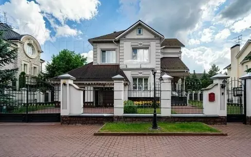2-этажный коттедж 500 м² с отделкой