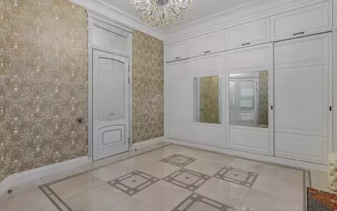 3-этажный таунхаус 375 м² с отделкой