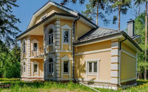 2-этажный коттедж 560 м² без отделки