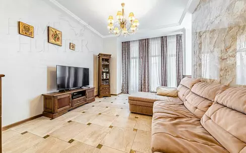 2-этажный таунхаус 260 м² с отделкой