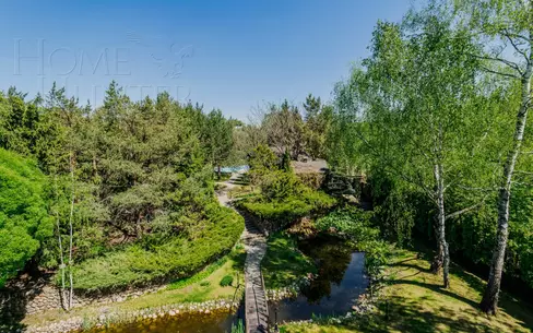3-этажный коттедж 600 м² с отделкой