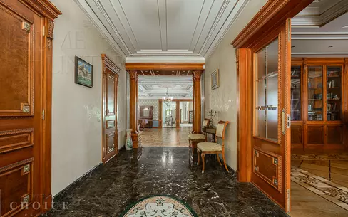 3-этажный коттедж 2 000 м² с отделкой