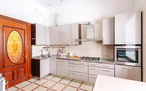 3-этажный коттедж 2 235 м² с отделкой