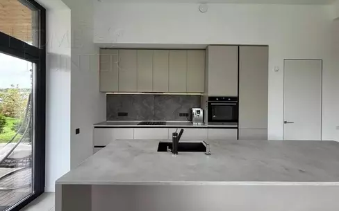 2-этажный коттедж 350 м² с отделкой