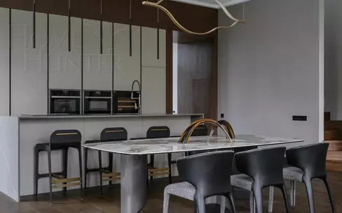 3-этажный таунхаус 310 м² с отделкой